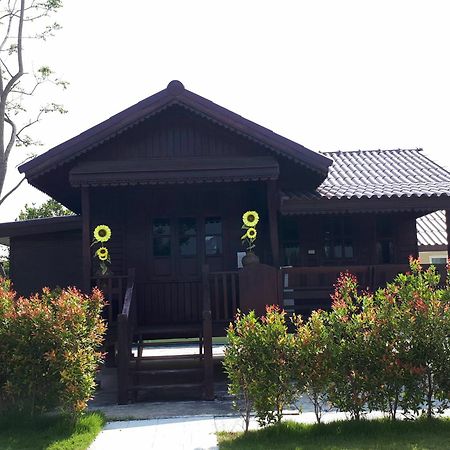 Baanpakhernfah Rukkatawan Resort Cha-Am Exterior foto